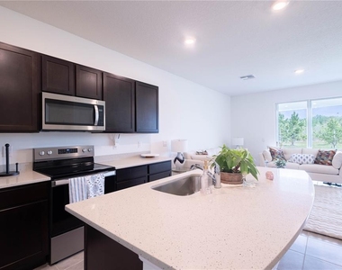 11262 Crescent Deer Drive - Photo Thumbnail 6