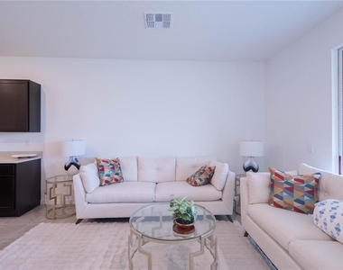 11262 Crescent Deer Drive - Photo Thumbnail 14