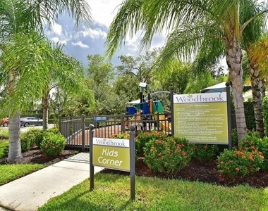 4815 Woodbrook Drive - Photo Thumbnail 25