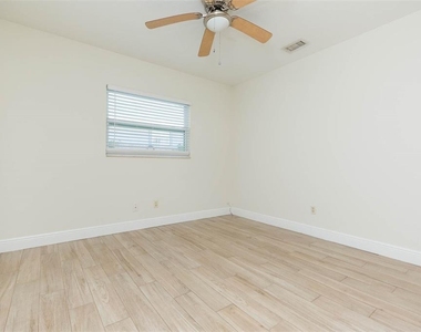 3401 W San Pedro Street - Photo Thumbnail 6