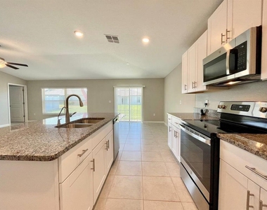 12964 Wildflower Meadow Drive - Photo Thumbnail 23