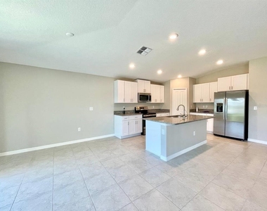 12964 Wildflower Meadow Drive - Photo Thumbnail 19