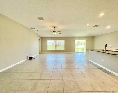 12964 Wildflower Meadow Drive - Photo Thumbnail 15