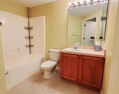 9612 Seadale Court - Photo Thumbnail 13