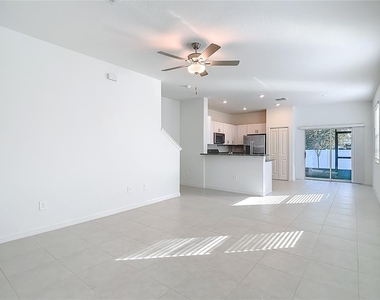 6170 Shiner St - Photo Thumbnail 4