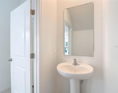 6170 Shiner St - Photo Thumbnail 9