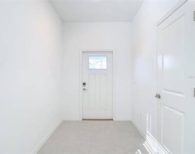 6170 Shiner St - Photo Thumbnail 2