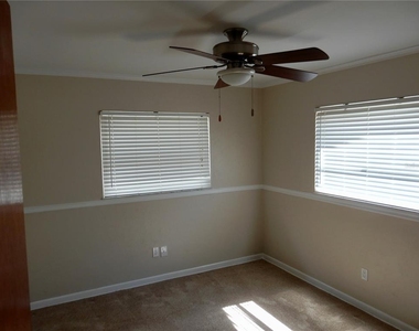 337 1st Street W - Photo Thumbnail 15