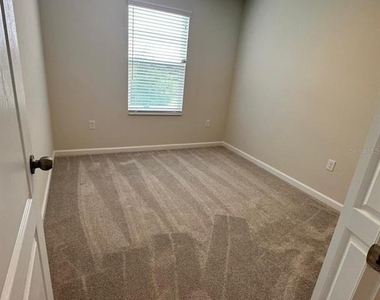 2831 Narcoossee Commons Way - Photo Thumbnail 10