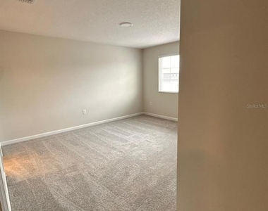 2831 Narcoossee Commons Way - Photo Thumbnail 13