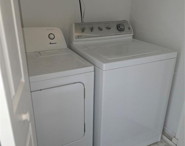 2403 Silver Palm Drive - Photo Thumbnail 8