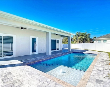 174 Ingram Boulevard - Photo Thumbnail 30
