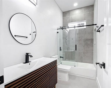 174 Ingram Boulevard - Photo Thumbnail 20