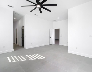 174 Ingram Boulevard - Photo Thumbnail 22