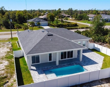 174 Ingram Boulevard - Photo Thumbnail 32