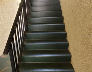 6110 Country Club Way - Photo Thumbnail 18