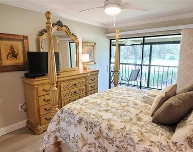 6110 Country Club Way - Photo Thumbnail 9