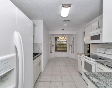 21425 Sw Plantation Street - Photo Thumbnail 9