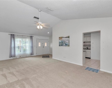 21425 Sw Plantation Street - Photo Thumbnail 7