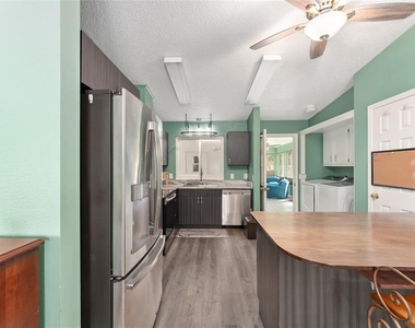 1401 W Schwartz Boulevard - Photo Thumbnail 10