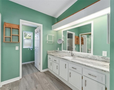1401 W Schwartz Boulevard - Photo Thumbnail 4
