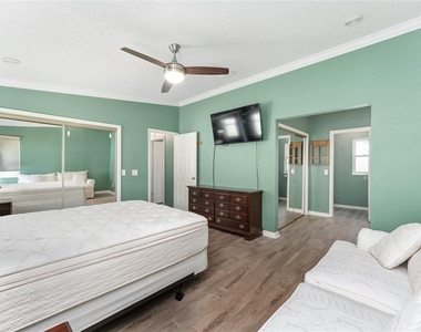 1401 W Schwartz Boulevard - Photo Thumbnail 17