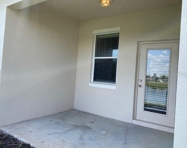 1221 Priory Circle - Photo Thumbnail 18
