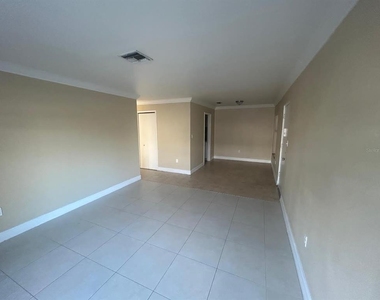 1830 Maravilla Avenue - Photo Thumbnail 5