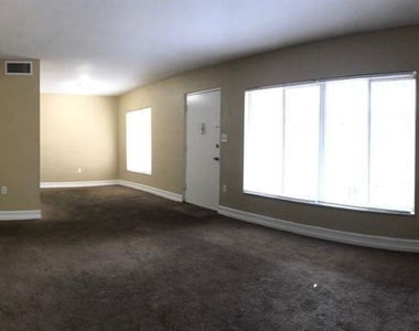1830 Maravilla Avenue - Photo Thumbnail 7