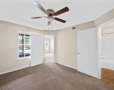 441 Fountainhead Circle - Photo Thumbnail 12