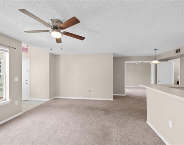 441 Fountainhead Circle - Photo Thumbnail 5