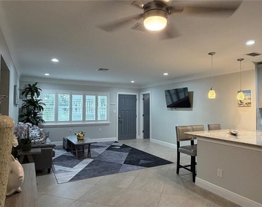 3435 Overlook Drive Ne - Photo Thumbnail 13