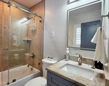 3435 Overlook Drive Ne - Photo Thumbnail 17
