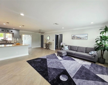 3435 Overlook Drive Ne - Photo Thumbnail 7