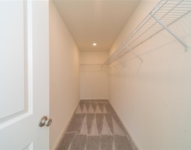 2798 Sanctuary Drive - Photo Thumbnail 12