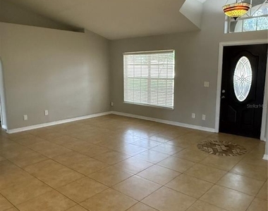 17802 Jefferson Street - Photo Thumbnail 2