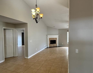 17802 Jefferson Street - Photo Thumbnail 4