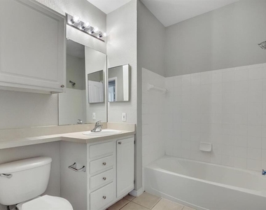 2705 Maitland Crossing Way - Photo Thumbnail 16