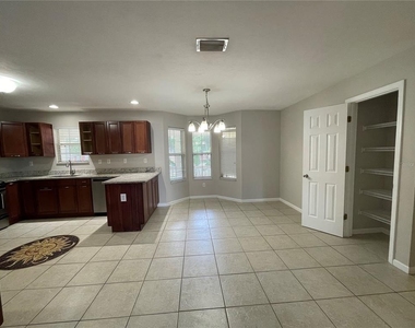 717 Nw 233rd Terrace - Photo Thumbnail 2
