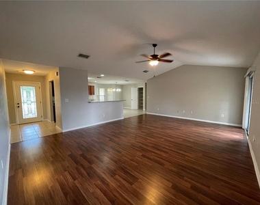 717 Nw 233rd Terrace - Photo Thumbnail 4