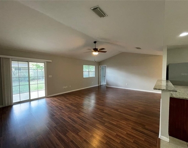 717 Nw 233rd Terrace - Photo Thumbnail 3