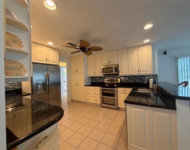 732 Santa Margerita Lane - Photo Thumbnail 8