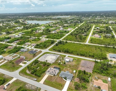 11707 Willmington Boulevard - Photo Thumbnail 4