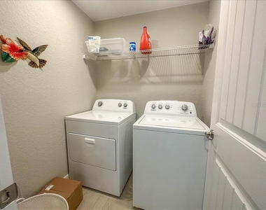 11707 Willmington Boulevard - Photo Thumbnail 32