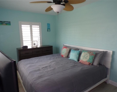 21088 Edgewater Drive - Photo Thumbnail 7