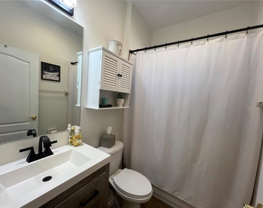 24401 Manchester Trail - Photo Thumbnail 32