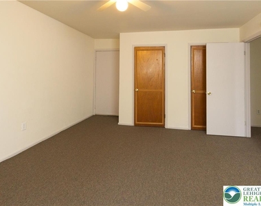 709 Front Street - Photo Thumbnail 5