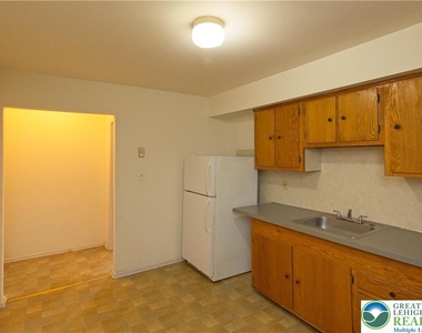 709 Front Street - Photo Thumbnail 1