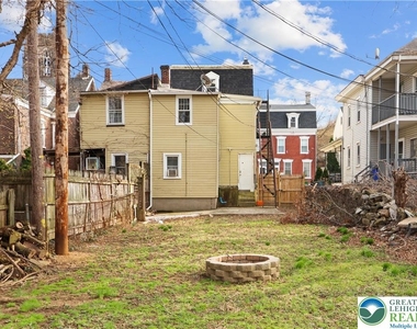 1113 Ferry Street - Photo Thumbnail 10
