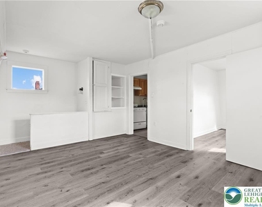 1113 Ferry Street - Photo Thumbnail 1